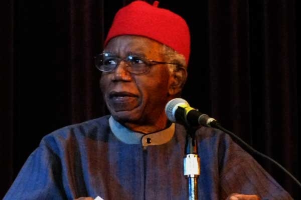 Chinụa Achebe